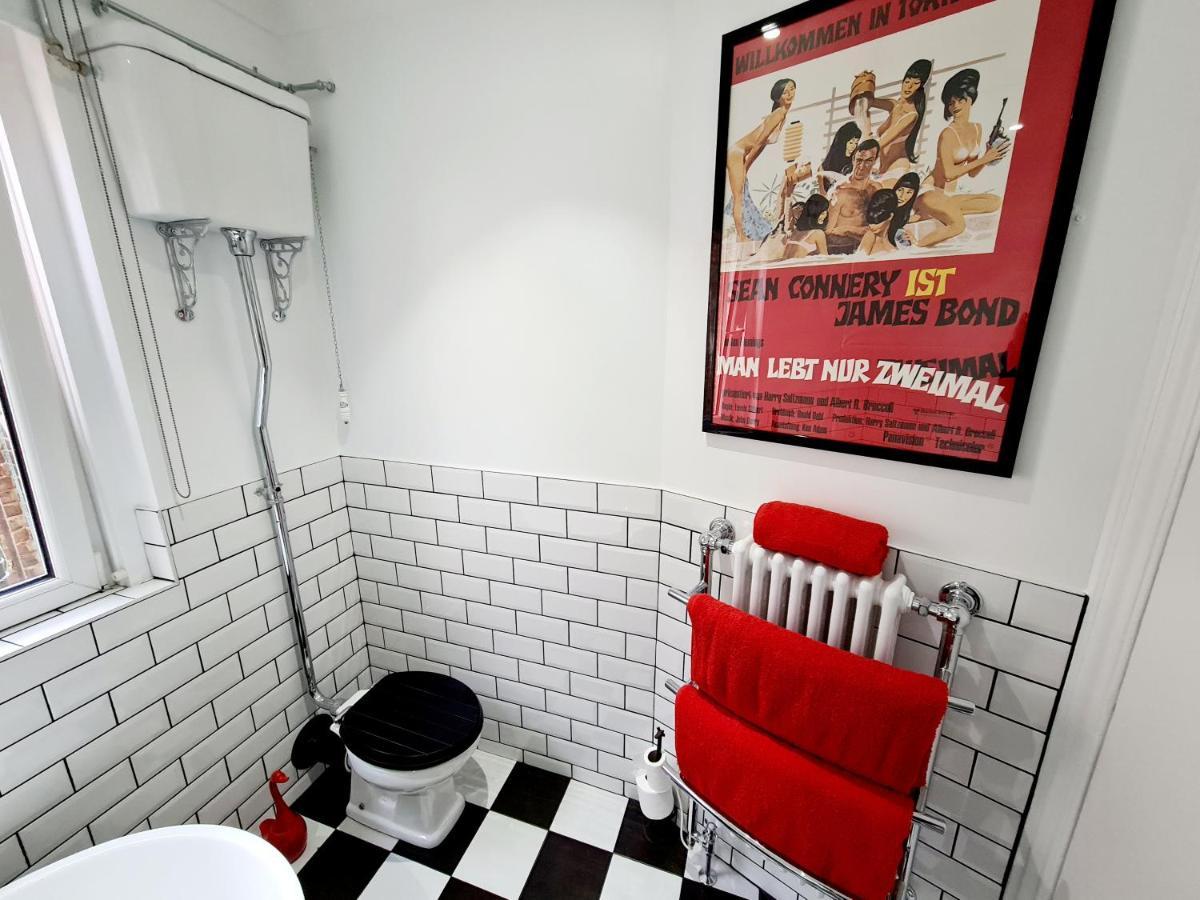 Southsea Royale James Bond 3 Bed Cool Penthouse, Seafront Parking Portsmouth Buitenkant foto