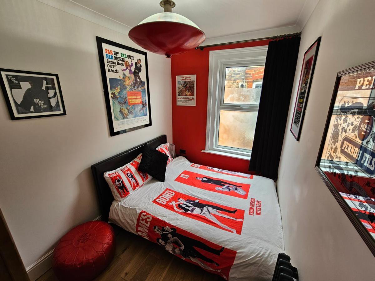 Southsea Royale James Bond 3 Bed Cool Penthouse, Seafront Parking Portsmouth Buitenkant foto