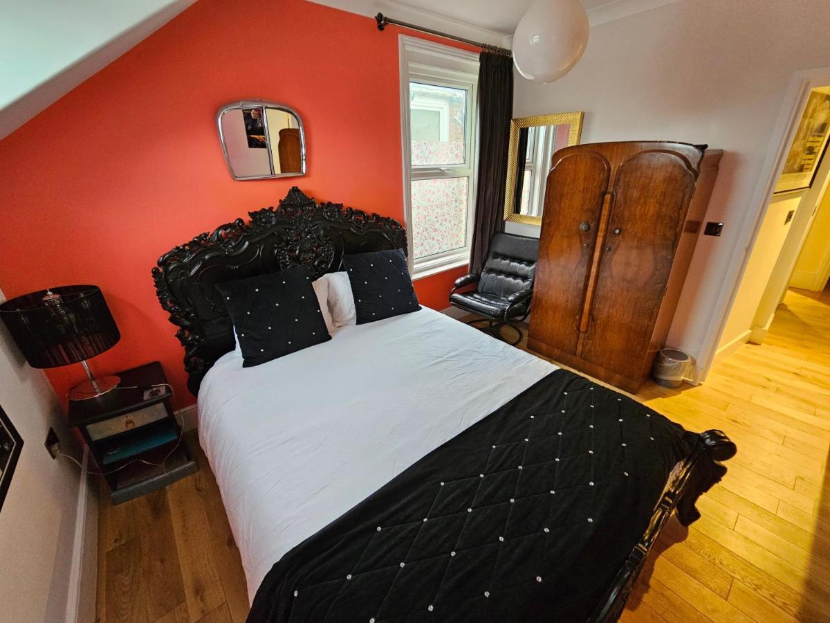 Southsea Royale James Bond 3 Bed Cool Penthouse, Seafront Parking Portsmouth Buitenkant foto
